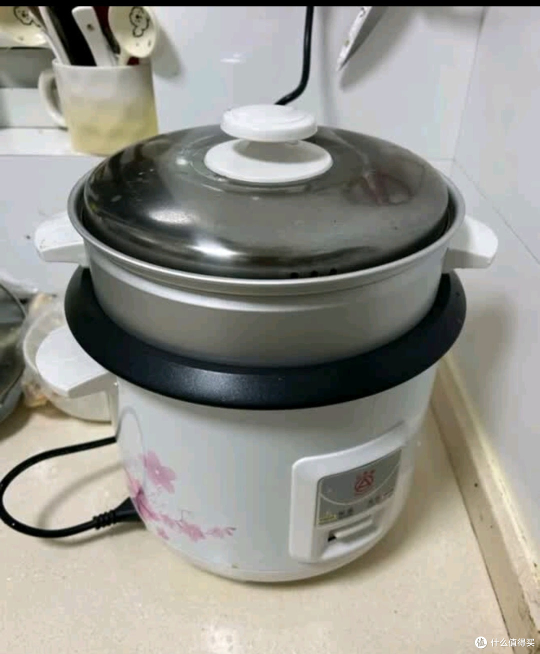 三角牌电饭煲 3L容量宿舍炊米，让每一餐回归温暖的简单